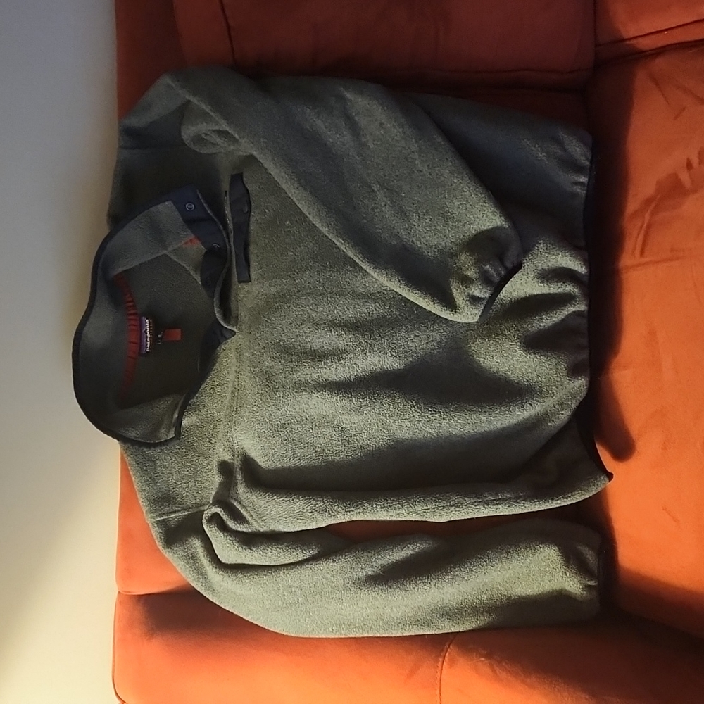 Women's Medium Gray/Navy Fleece Patagonia Pullover Sweatshirt